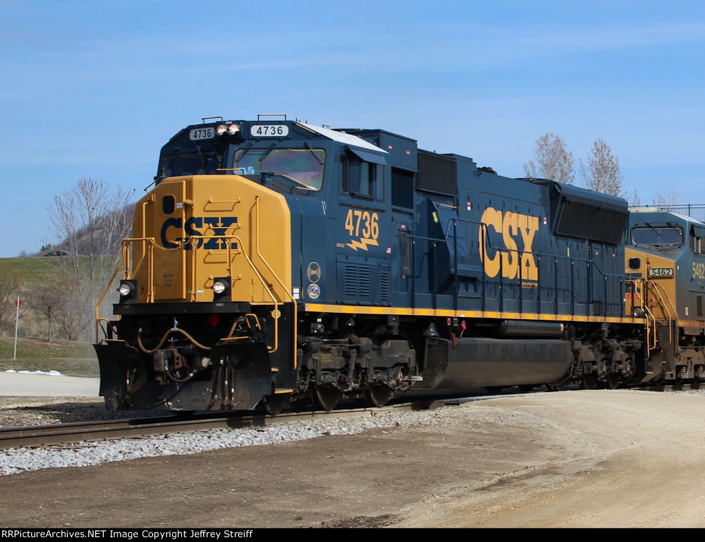 CSXT 4736